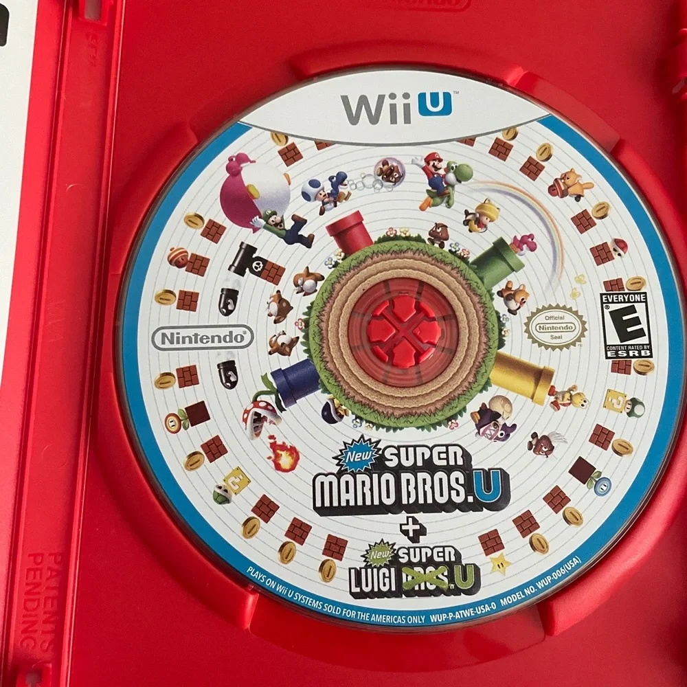 Nintendo New Super Mario Bros. U – Red/Blue/Green Cover